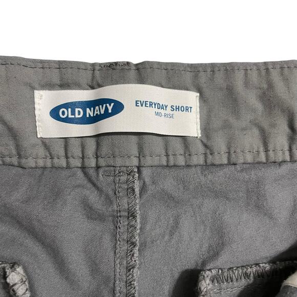 Old Navy Womens Shorts Size 2 Everyday Short Mid Rise Stretch Gray Zip Fly Chino - Picture 4 of 10